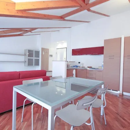 Apart-hotel De La Gare 4*