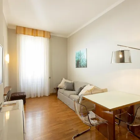 De La Gare Apart-hotel