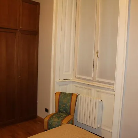 De La Gare Apart-hotel