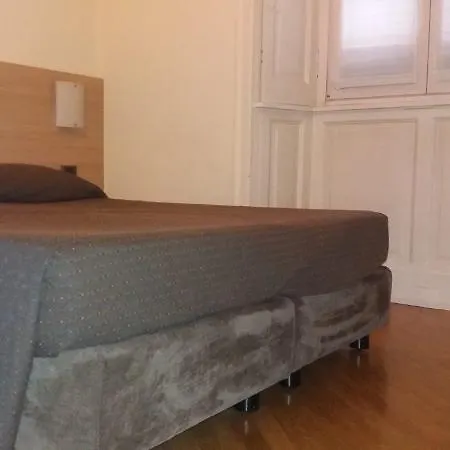 De La Gare Apart-hotel